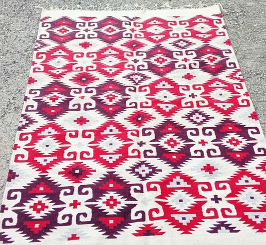 Gancho Zapoteco – Handwoven Wool Area Rug (1.3 m × 2 m)