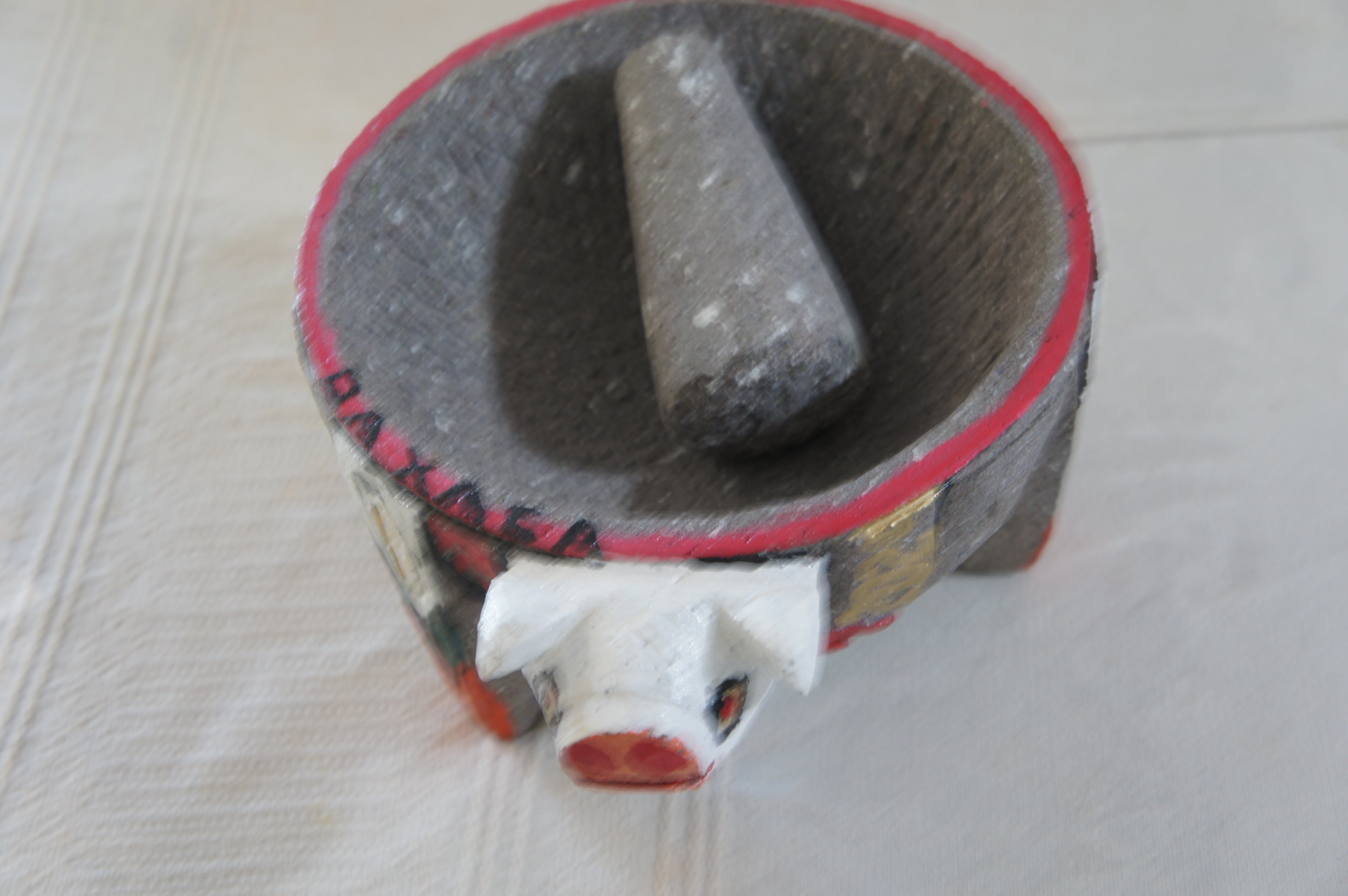 Molcajete “El Puerquito de Fuego” – Handcarved Pig Molcajete from Oaxaca | Huaje Art