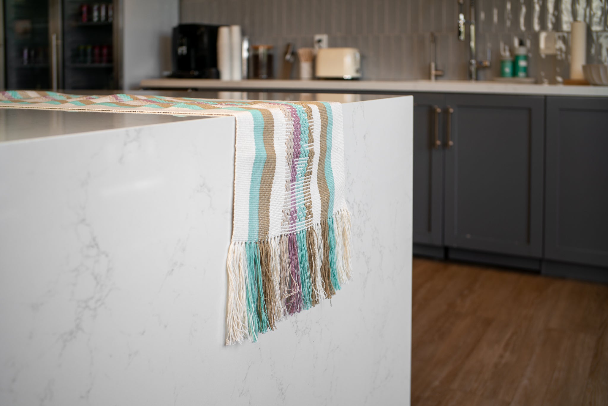 Sendero Table Runner - detail 1