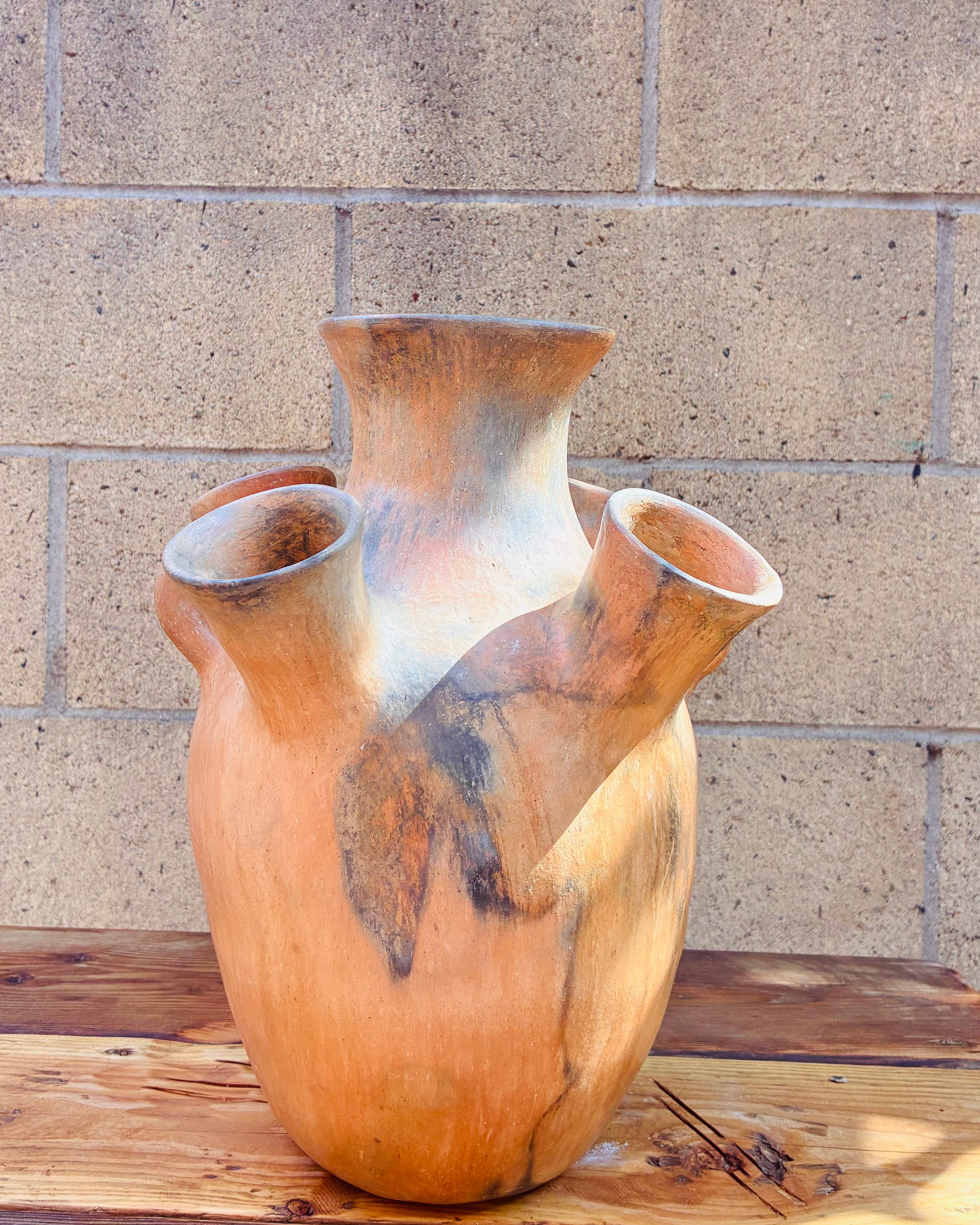 Manantial — Five-Spout Sculptural Vessel